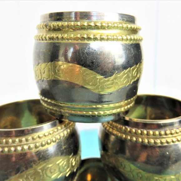 Silver and Gold Napkin Rings (11).....................325 - Picture 3 of 4